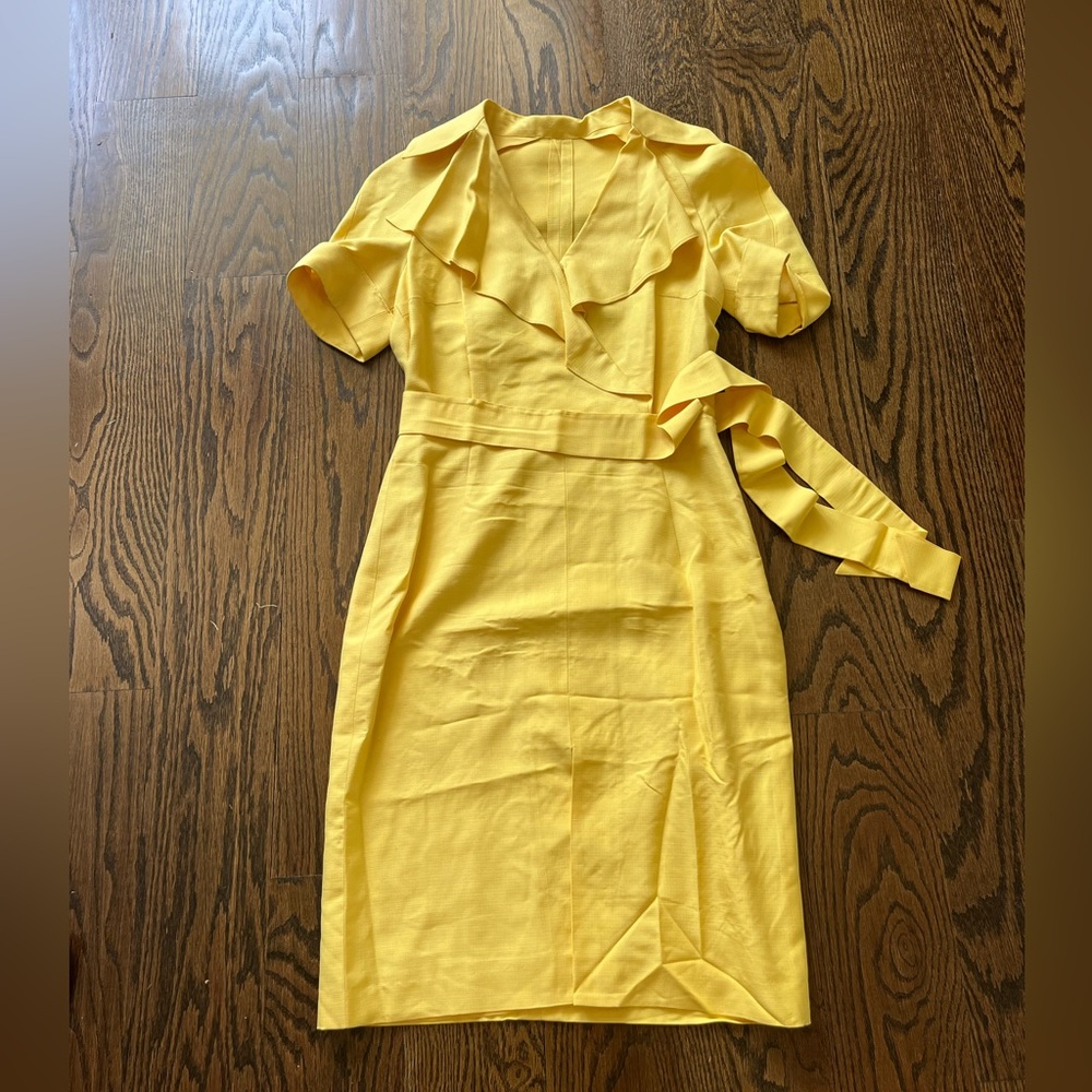 Escada Yellow 100% Silk Ruffle Wide Collar V-Neck Pencil Dress Belted